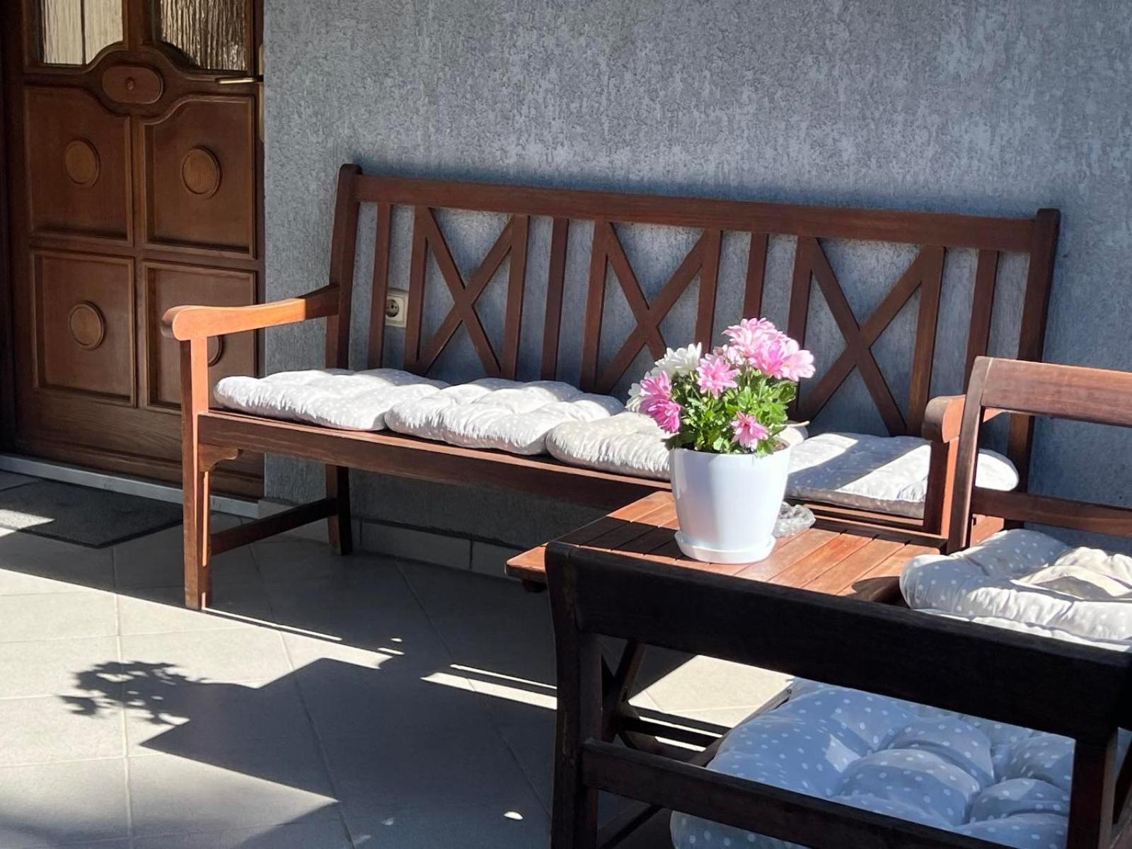 Apartamento Friendly Rent Pristina Exterior foto