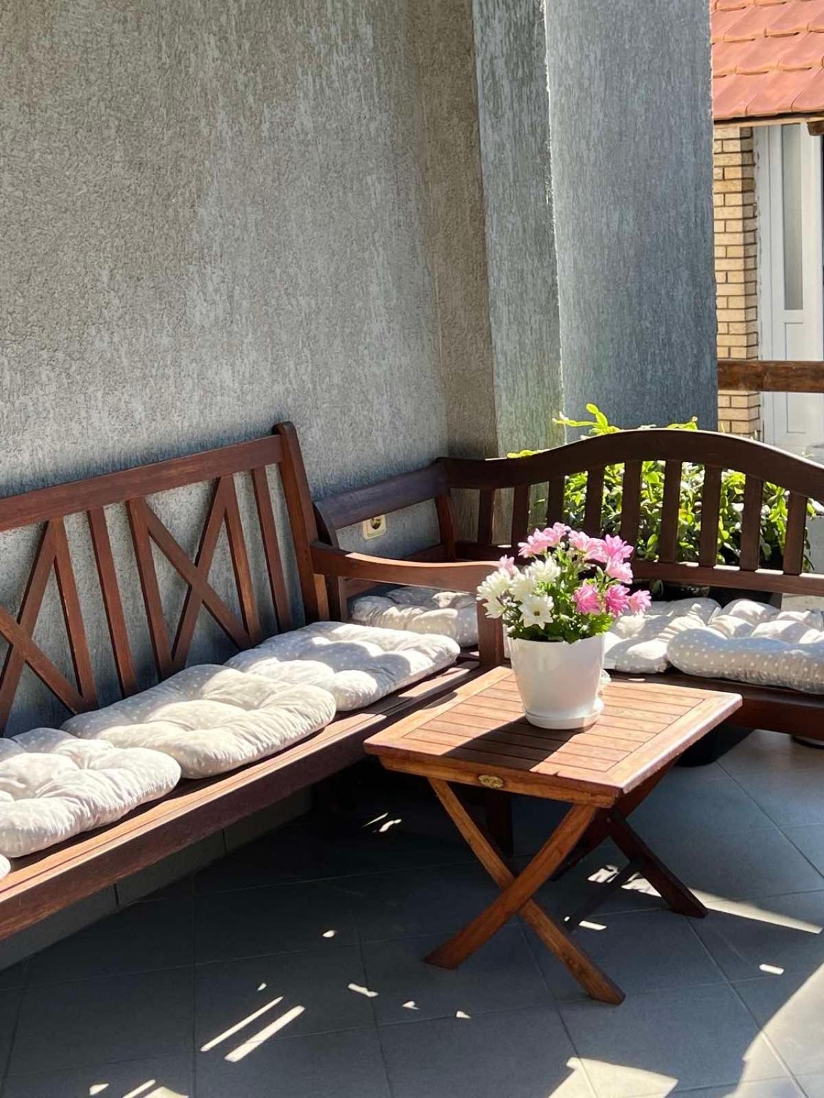 Apartamento Friendly Rent Pristina Exterior foto